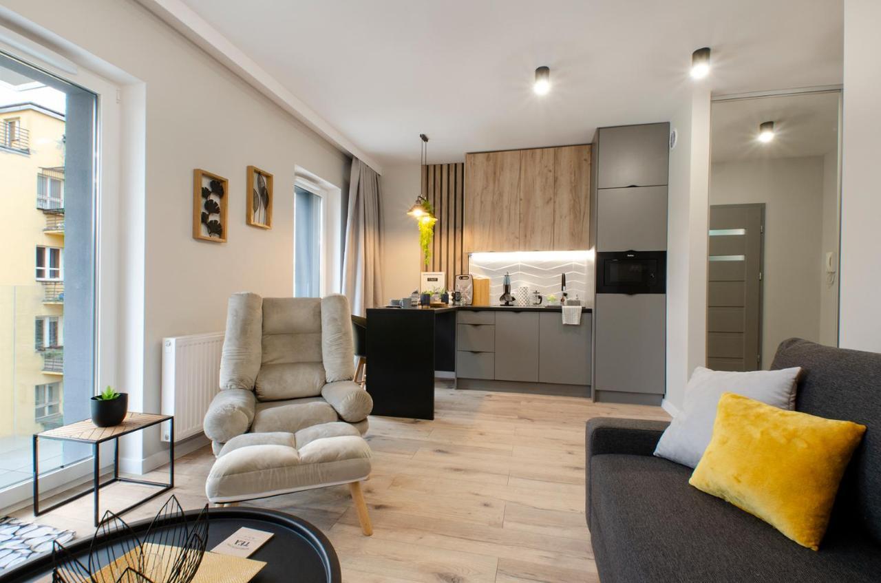 East Side Apartments Лодз Екстериор снимка